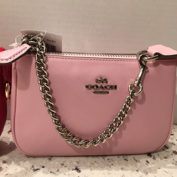 Coach Leather Wristlet with Metal Chain. - Picture 3 of 16